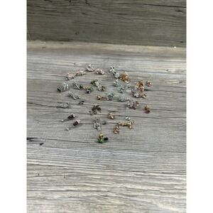 Lot of 18 Pairs‎ of Earrings Various Styles